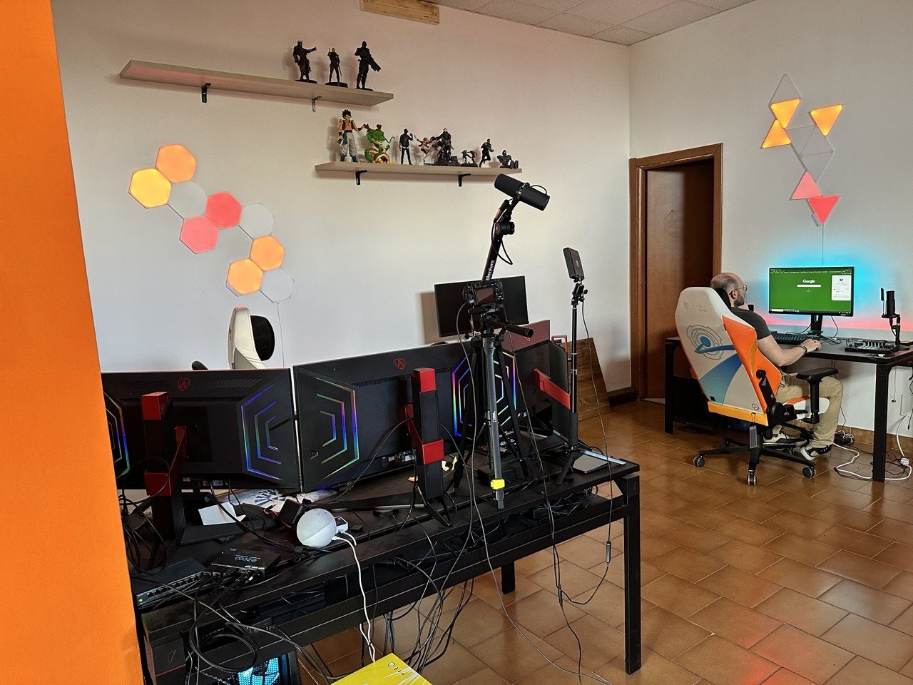 Postazioni video dello studio Brandology